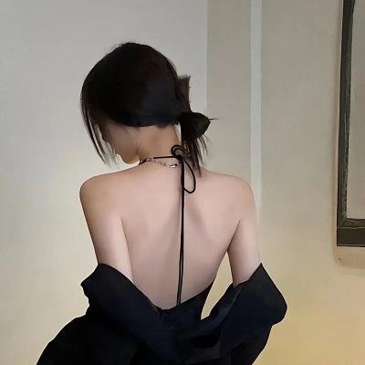 俏女复仇